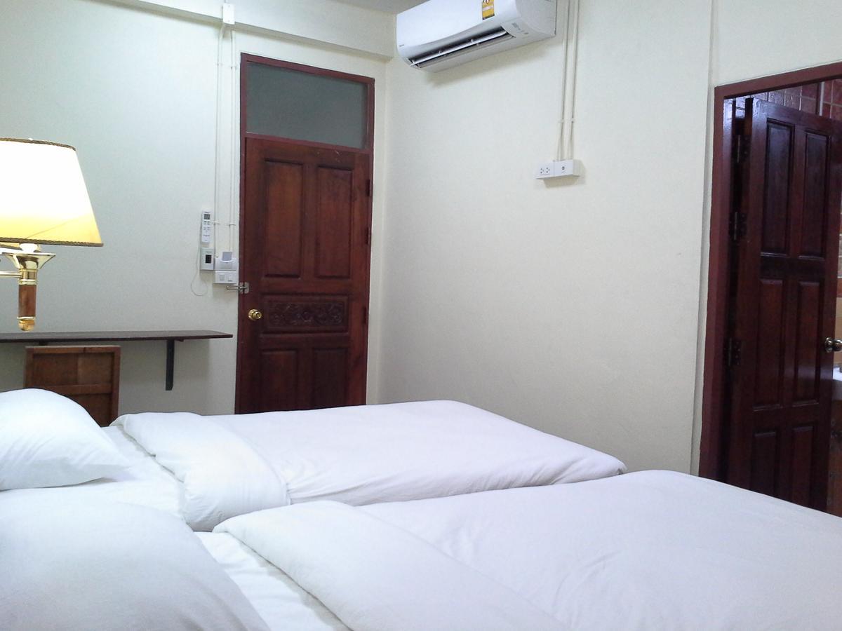 Bc Guesthouse Banglamphu Bangkok Buitenkant foto