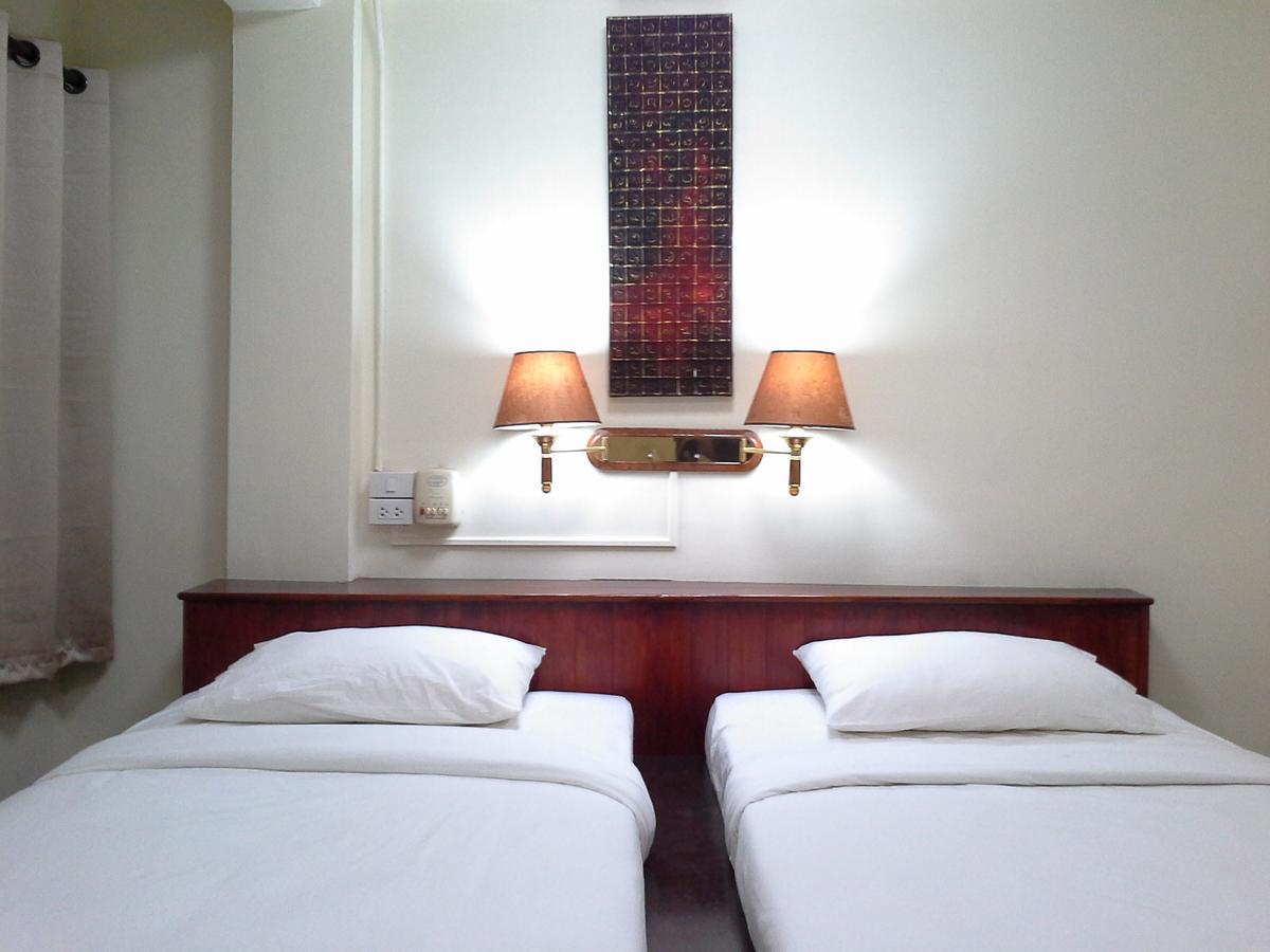 Bc Guesthouse Banglamphu Bangkok Buitenkant foto