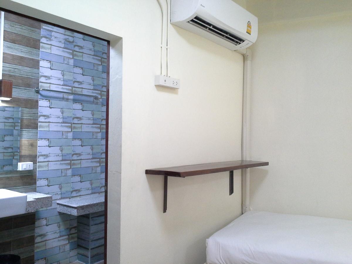 Bc Guesthouse Banglamphu Bangkok Buitenkant foto